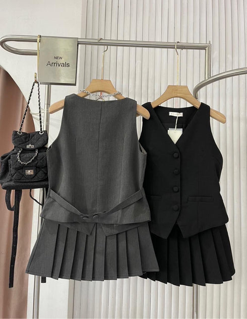 Women Vest With Pleated Skirts Co-Ord Sets